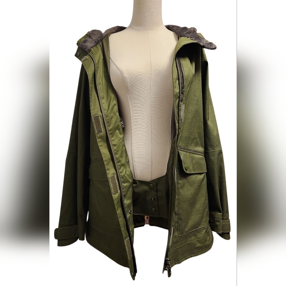 Under Armour Forest Green Utility Jacket - Picture 3 of 14
